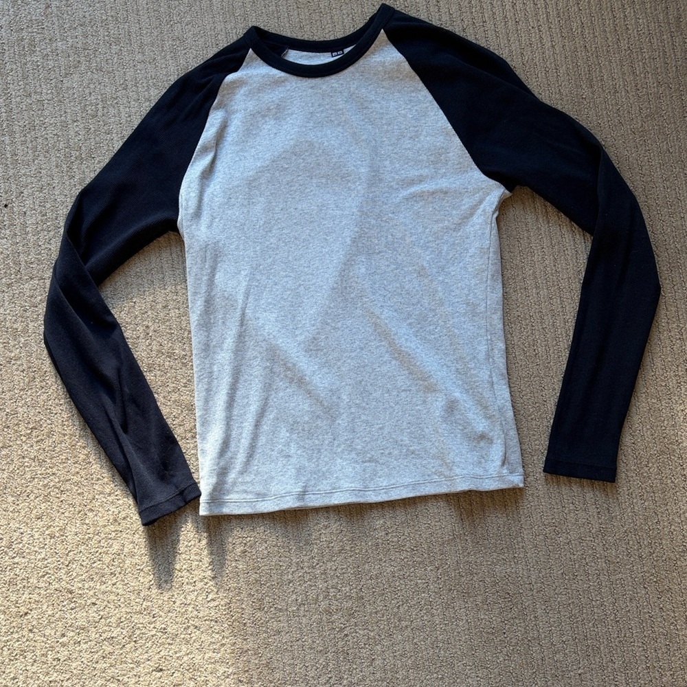 Uniqlo Slub Cotton Raglant Shirt, M, Heathered Grey/True Navy
